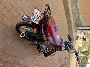 Bajaj CT 125X 2023 Red