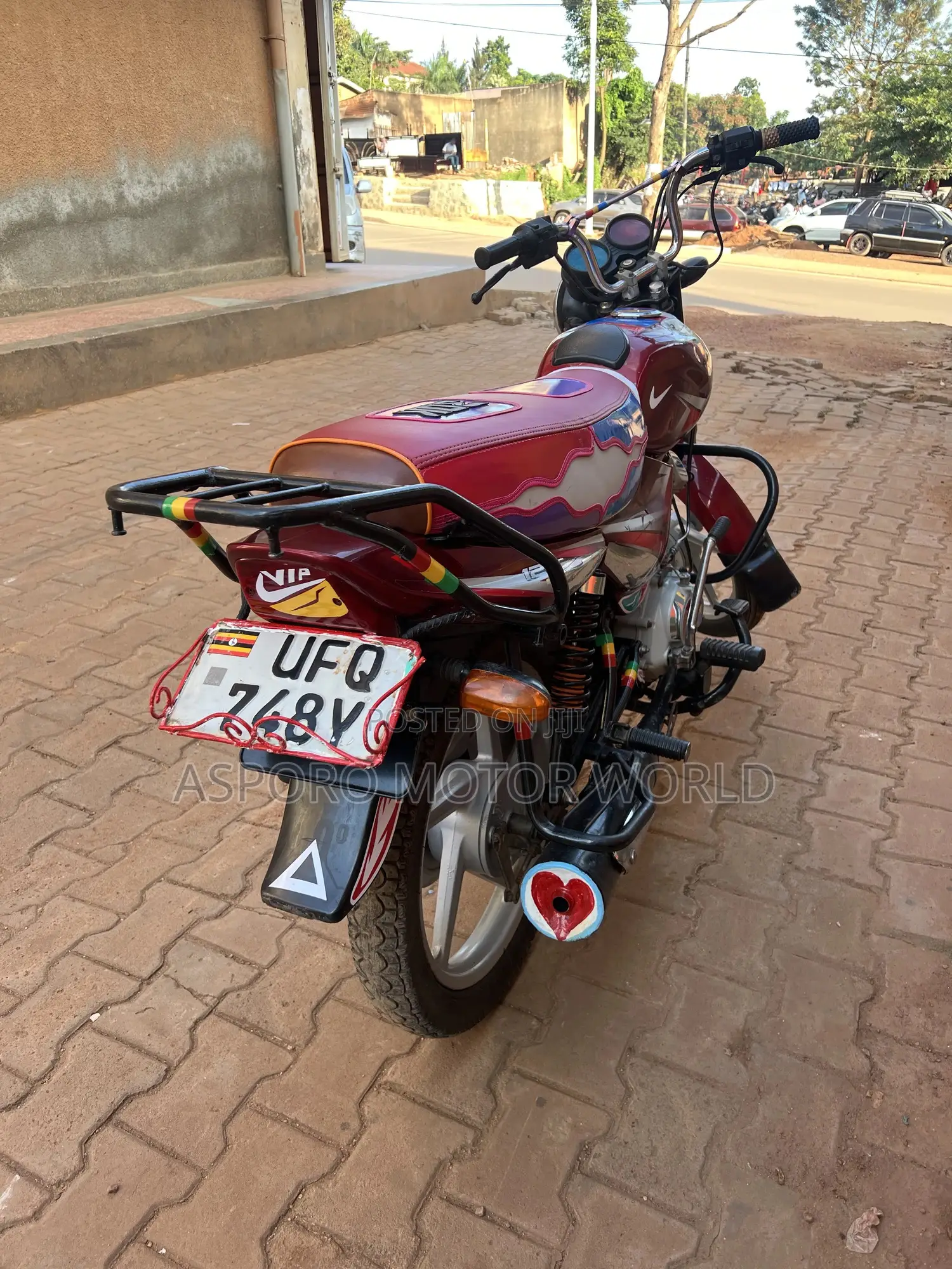 Bajaj CT 125X 2023 Red