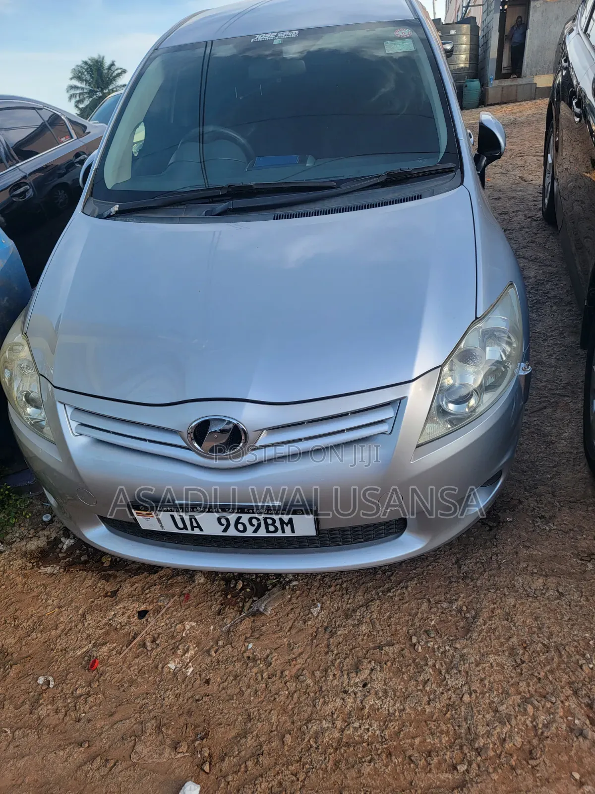 Toyota Auris 2012 Silver