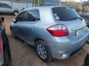 Toyota Auris 2012 Silver