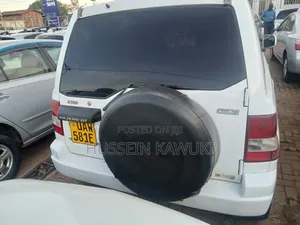 Mitsubishi Pajero IO 1998 White