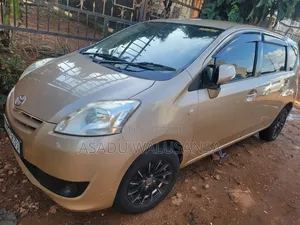 Toyota Passo Sette 2008 Gold