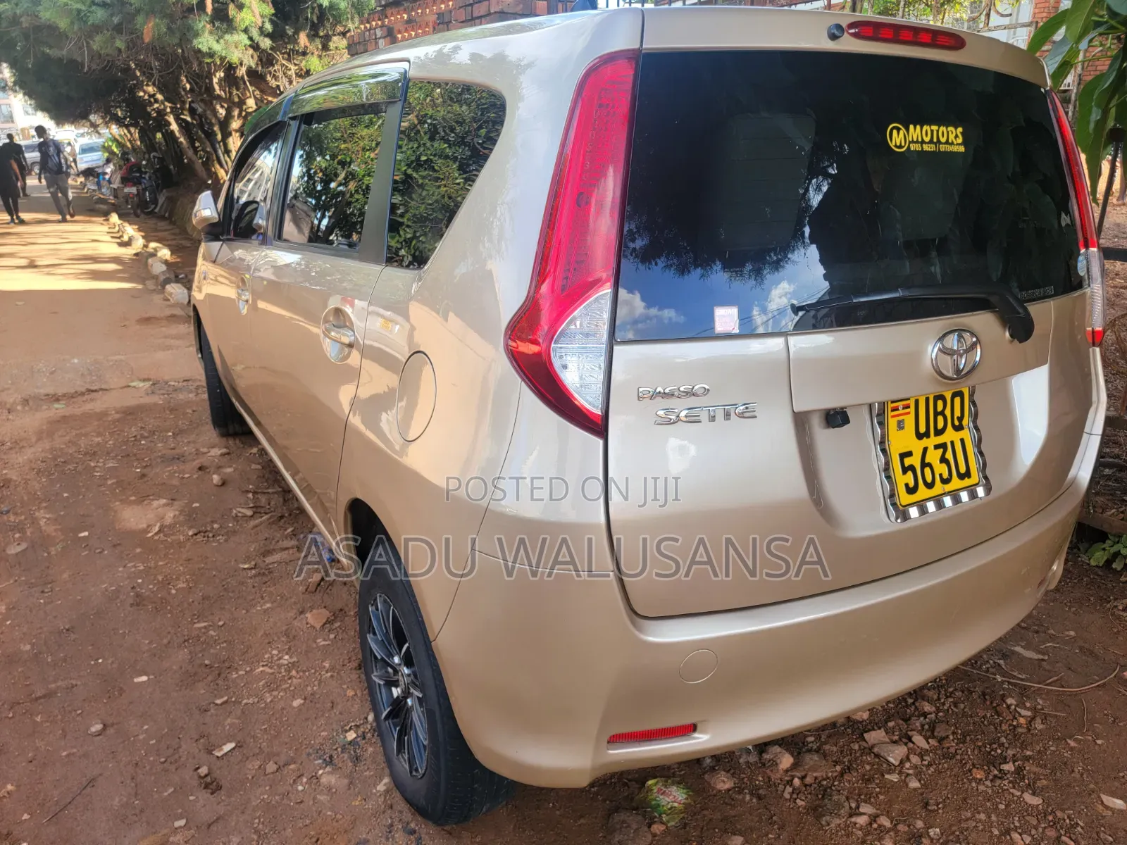 Toyota Passo Sette 2008 Gold