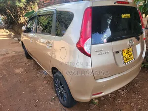 Toyota Passo Sette 2008 Gold