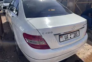 Mercedes-Benz C200 2010 White