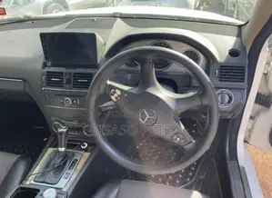 Mercedes-Benz C200 2010 White