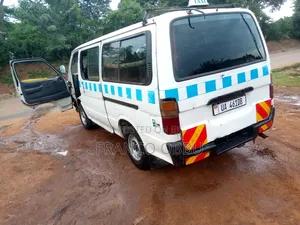 Toyota HiAce 1992 White
