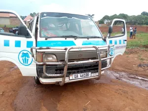 Toyota HiAce 1992 White