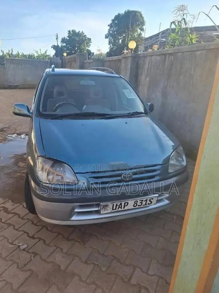 Toyota Raum 1.5 FWD 1998 Green