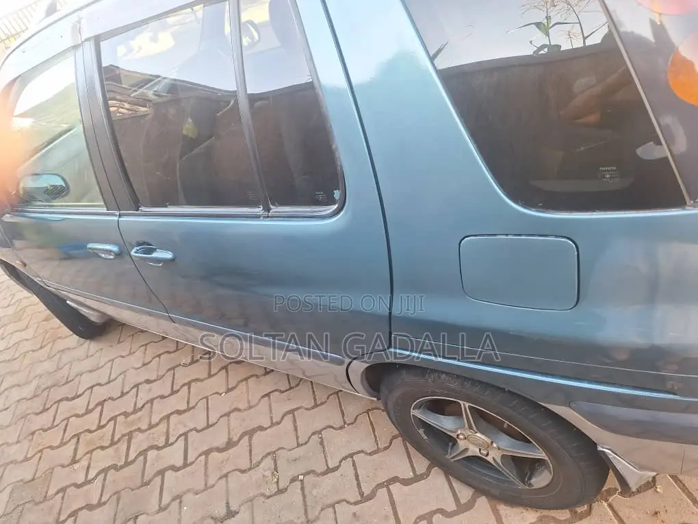 Toyota Raum 1.5 FWD 1998 Green