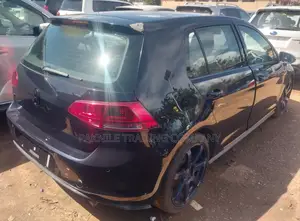 Volkswagen Golf 2013 Black
