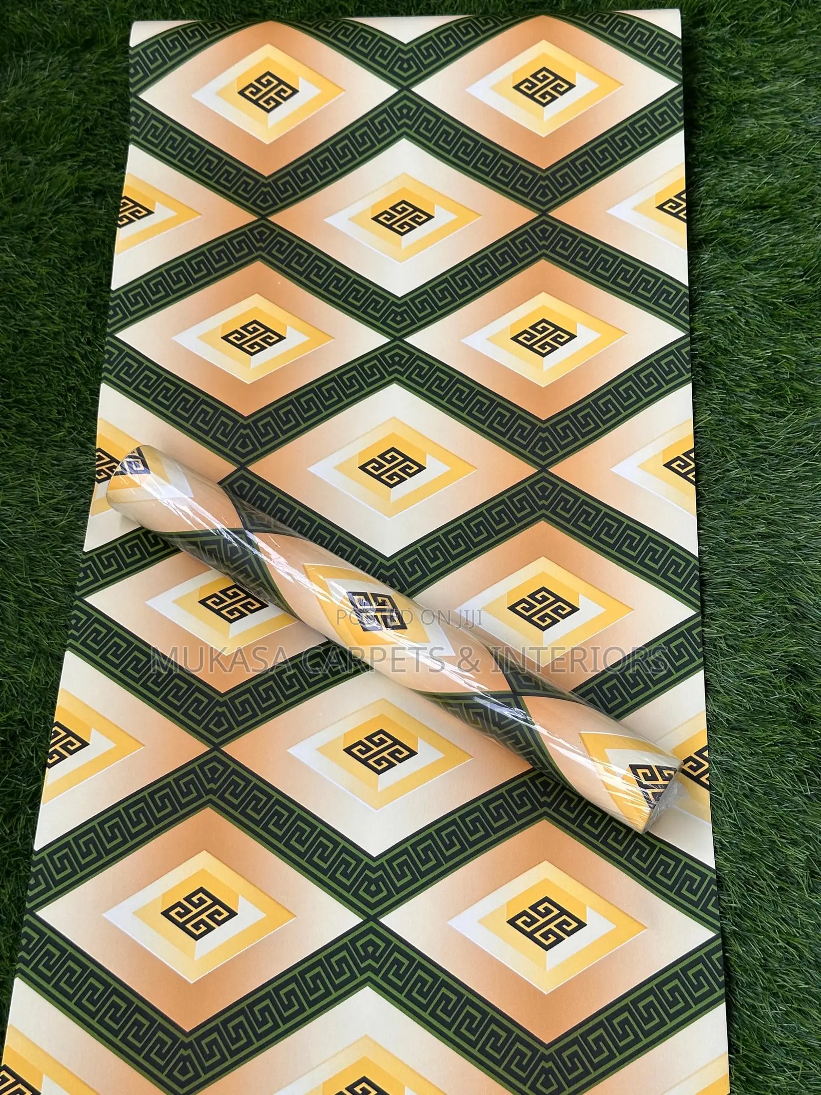 Luxury Diamond Pattern Wallpaper for Stylish Walls