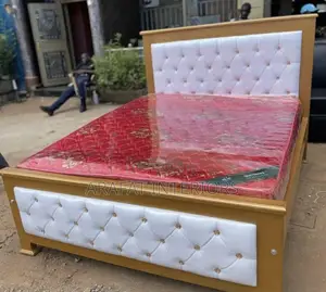 5by6 Golden Ivory Tuft Bed