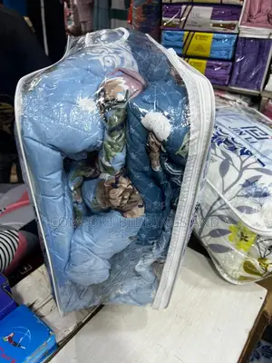 4 Pieces Bedcover Light Blue 4*6