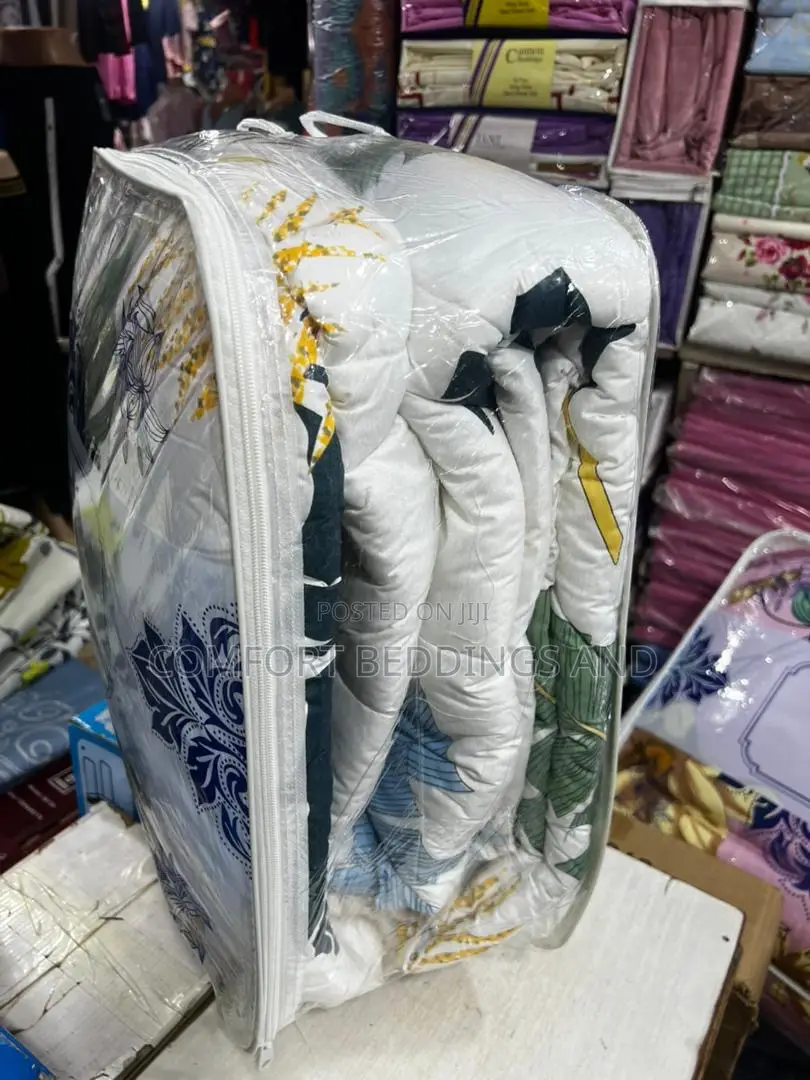 4 Pieces Bedcover Off White 4*6