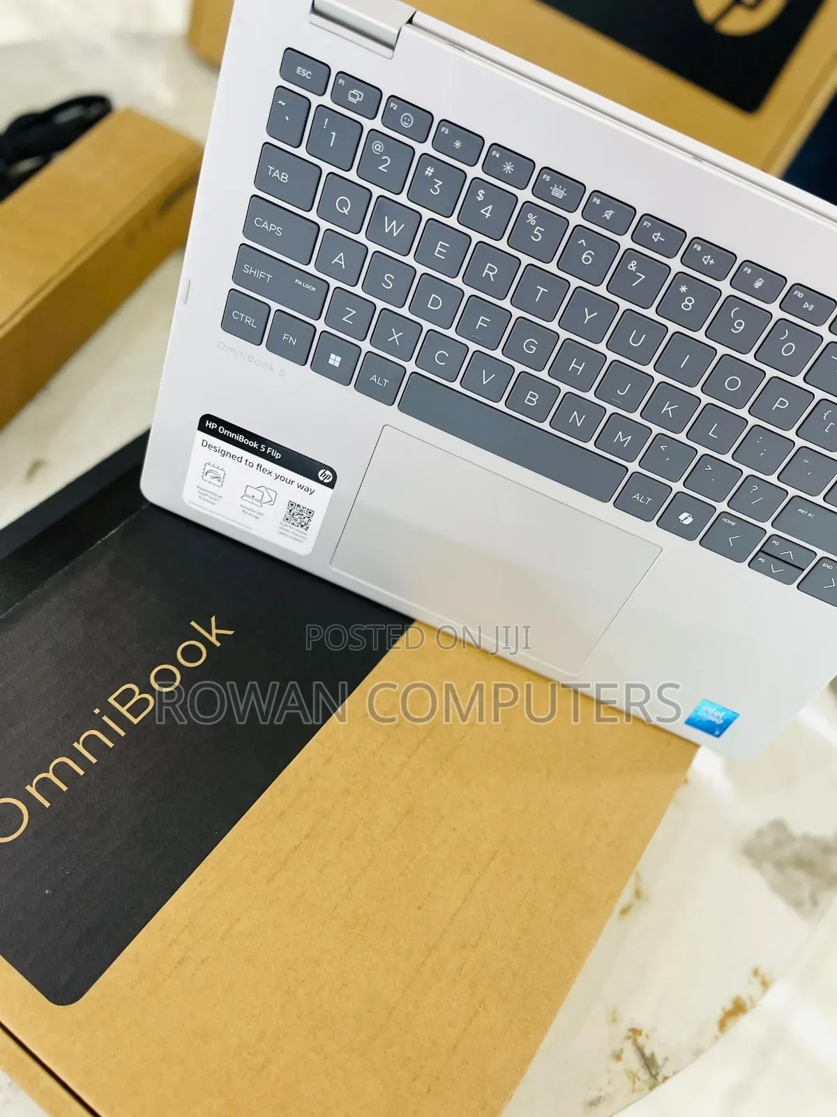 New Laptop HP OmniBook 5 Flip 16GB Intel Core i5 SSD 512GB
