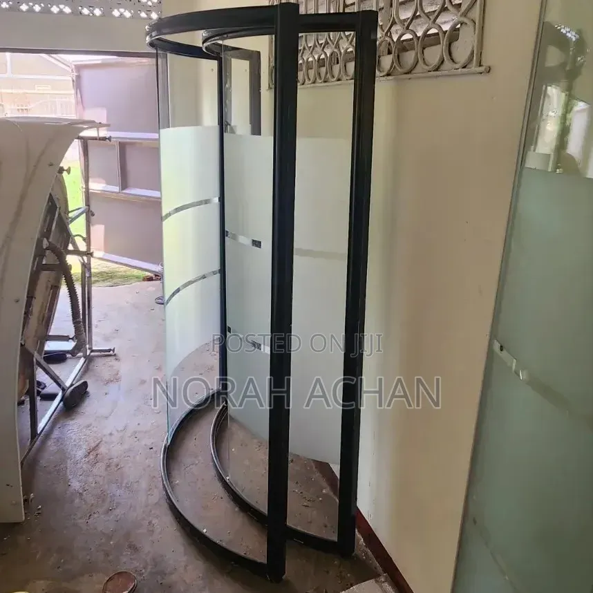 Conner Shower Booth
