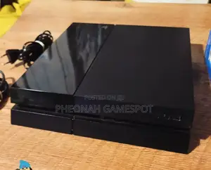 Ps4 Standard: 12 Games, 2 Pads. One for You, One for Your Girlfriend.