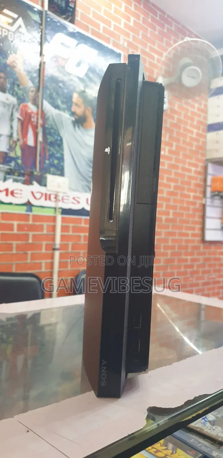 High Quality Ps3 Console - 2 Controllers 10 Rated Games CHD