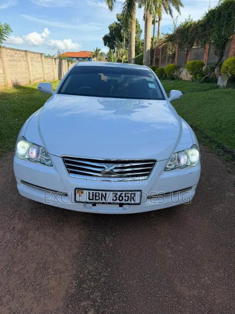 Toyota Mark X 2.5 AWD 2009 Off white