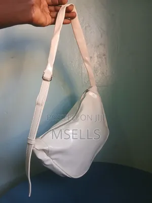 Shoulder Bag (Cream)