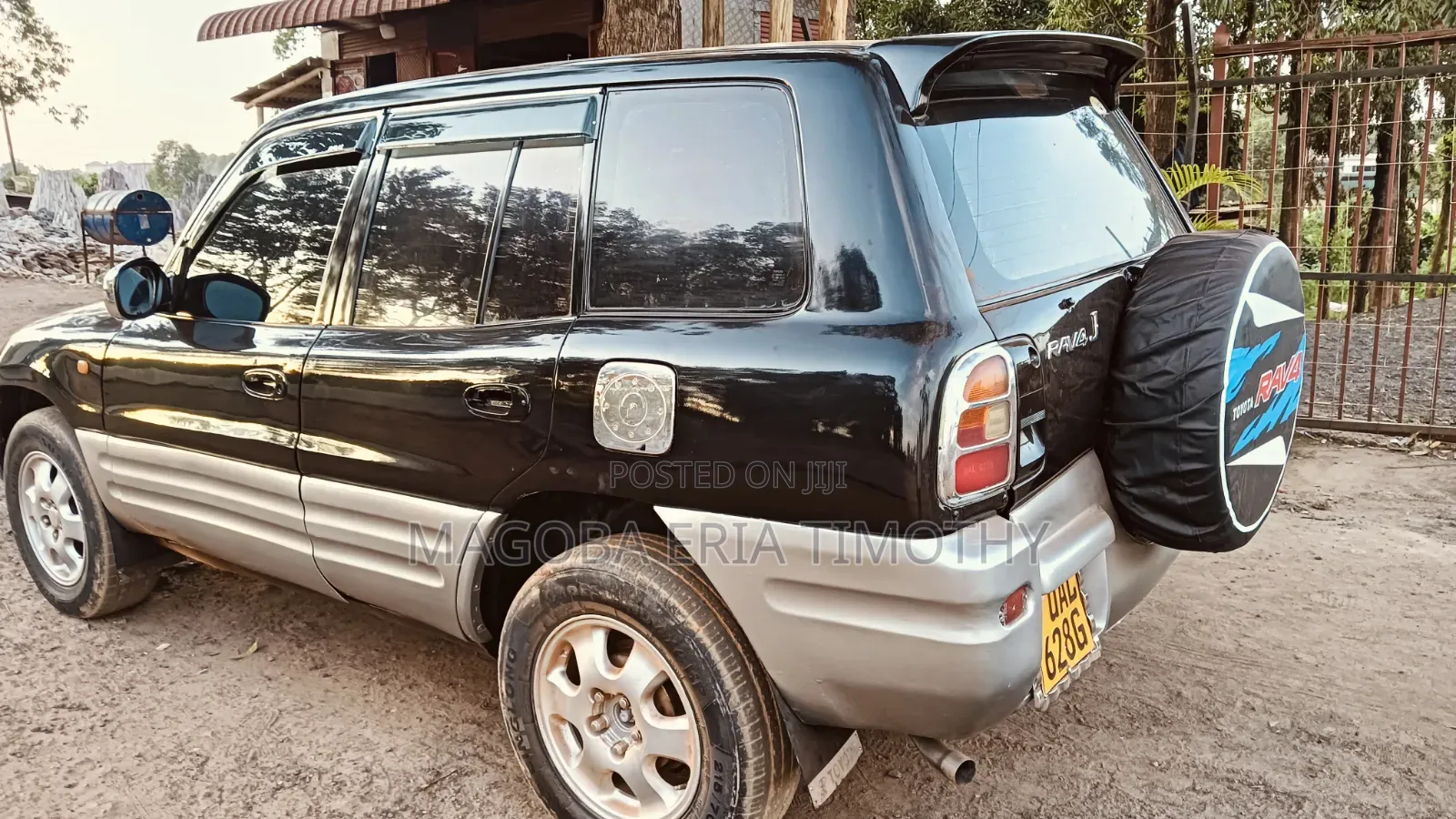 Toyota RAV4 1999 Black