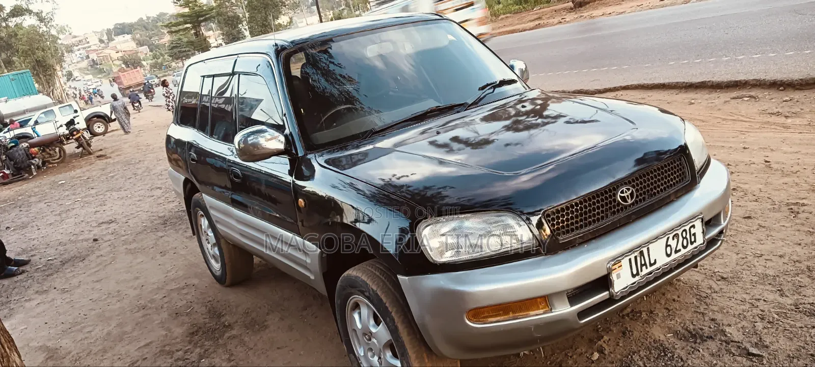 Toyota RAV4 1999 Black