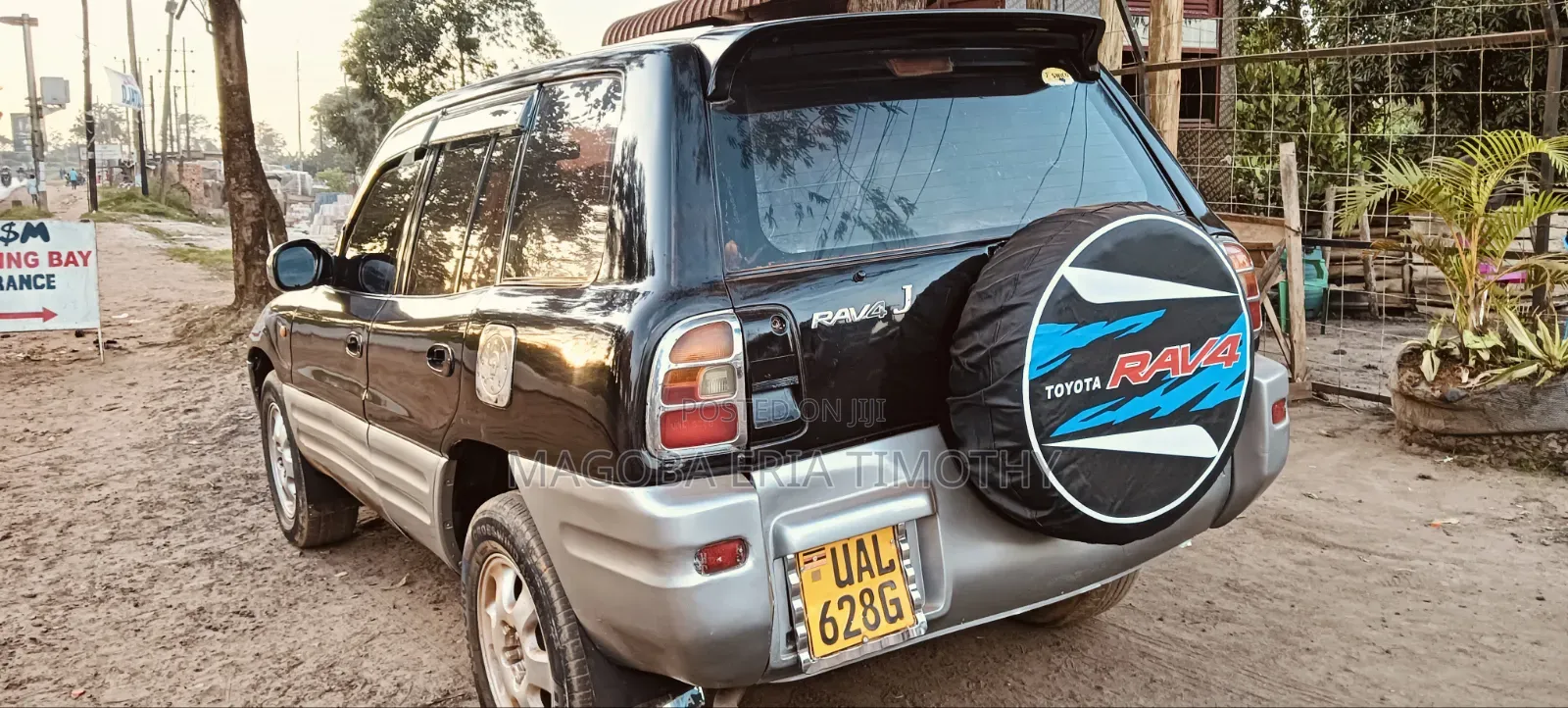 Toyota RAV4 1999 Black