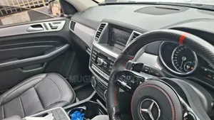 Mercedes-Benz M Class 2015 Black