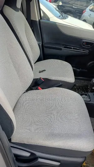 Toyota Vitz 2019 Silver