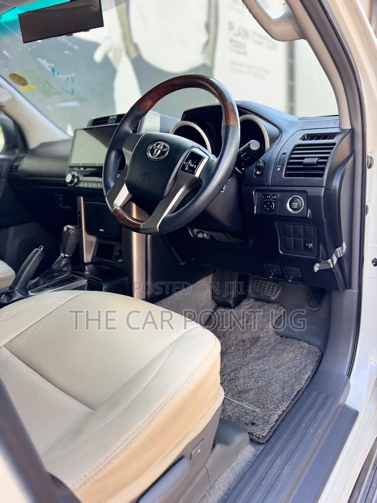 Toyota Land Cruiser Prado 2013 White