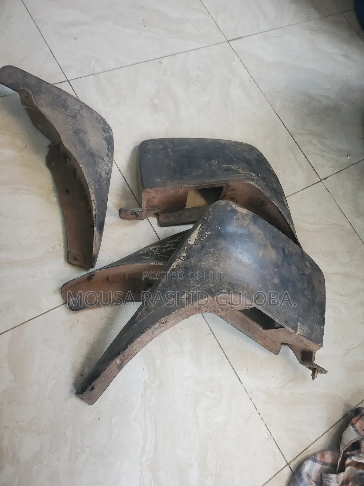 Rav4 Mud Guards/ Flips