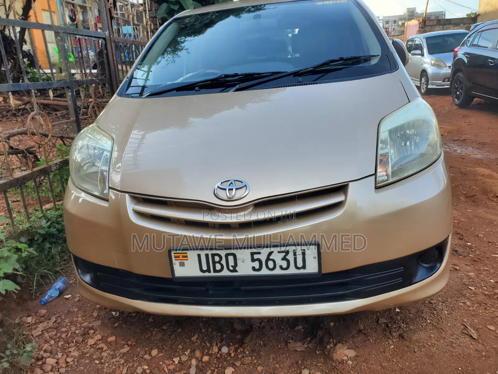 Toyota Passo Sette 2010 Gold