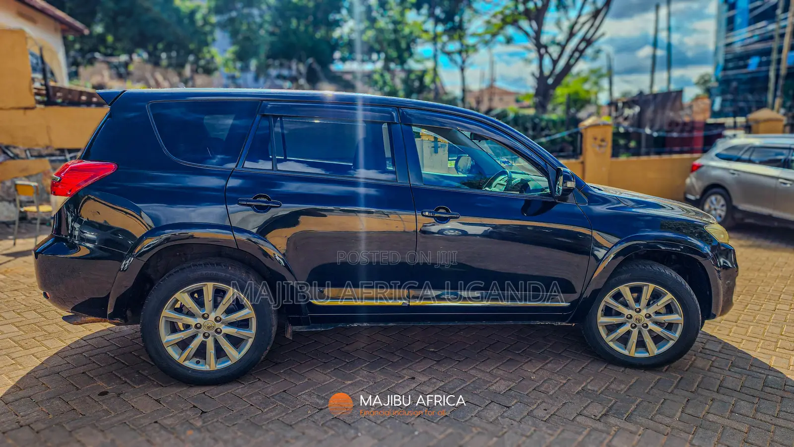 Toyota Vanguard 2011 Black