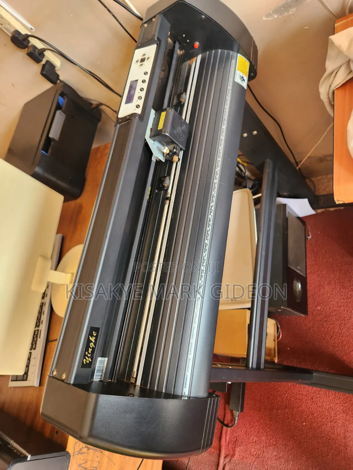 Cutting Plotter