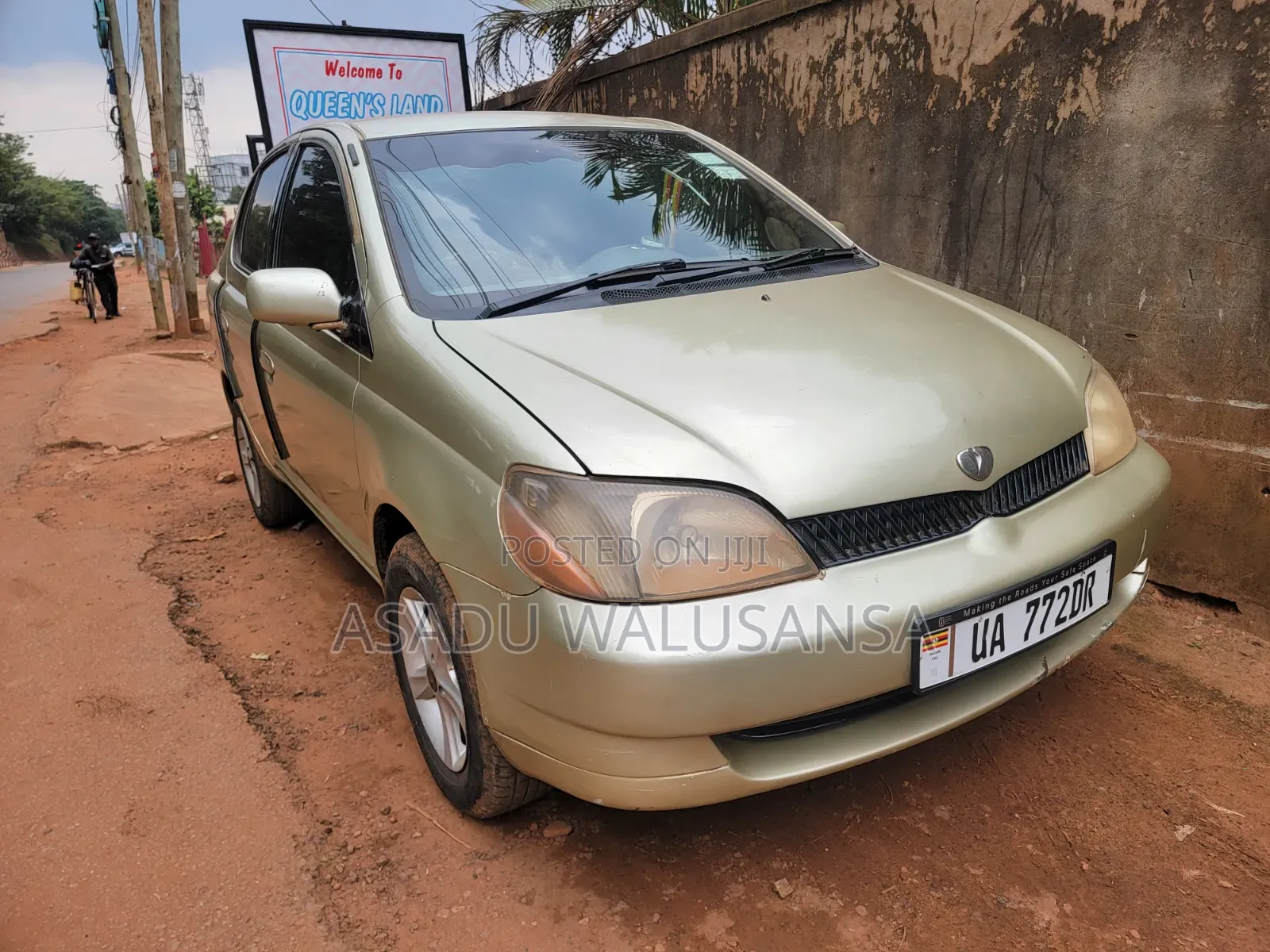 Toyota Platz 2001 Green