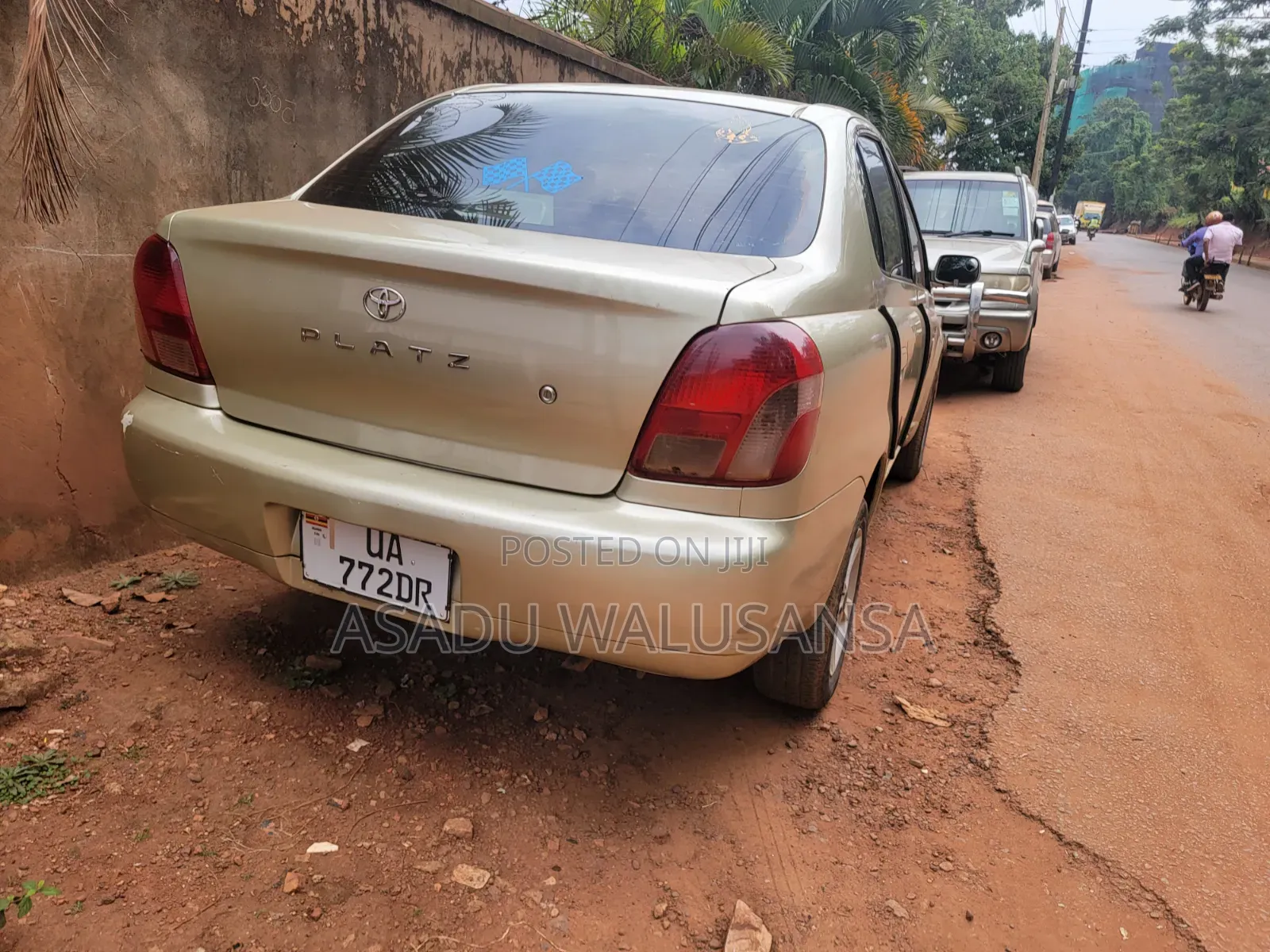 Toyota Platz 2001 Green
