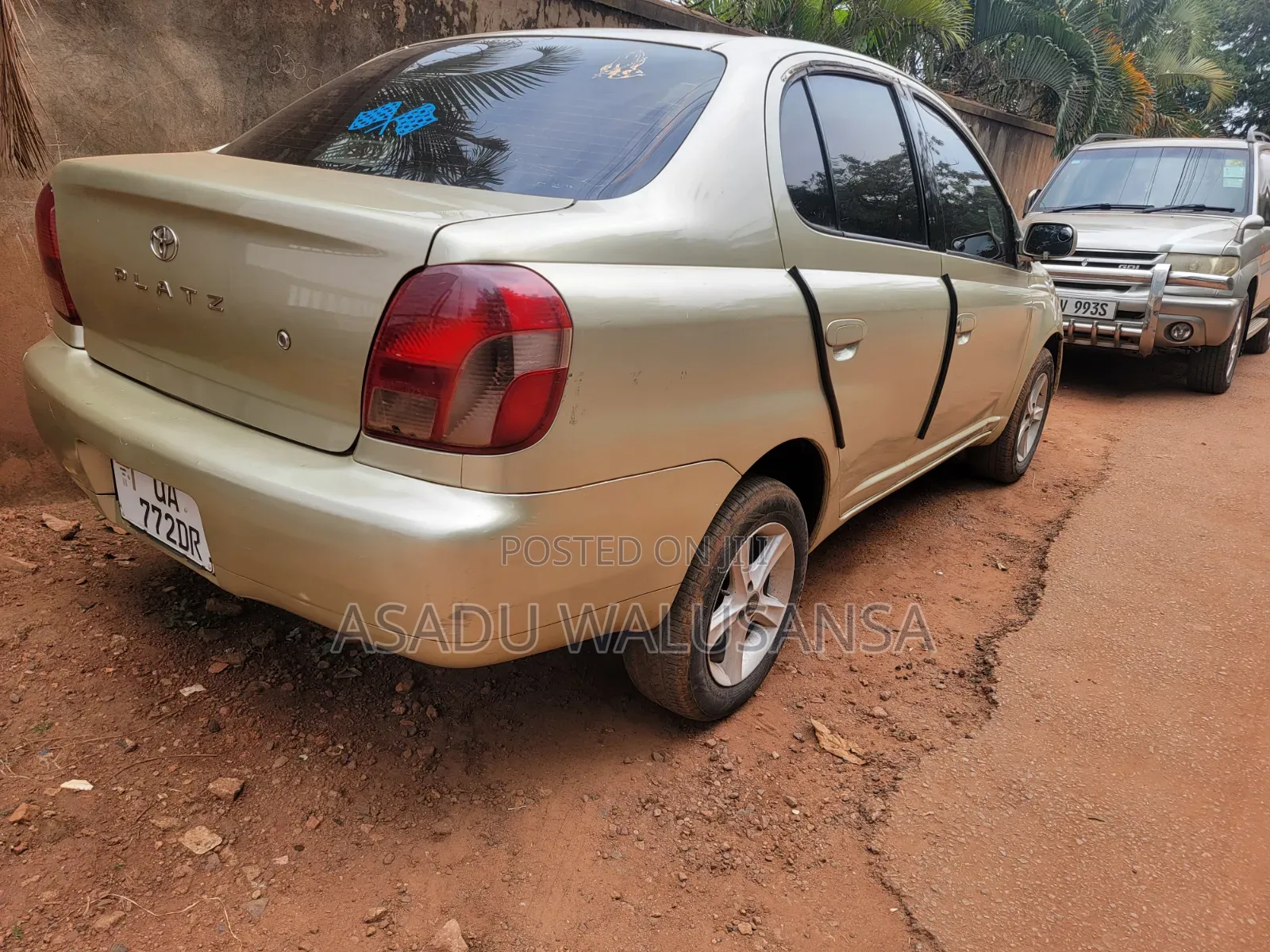 Toyota Platz 2001 Green