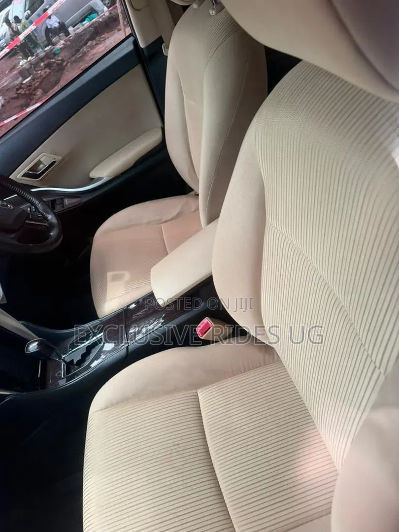 Toyota Premio 1.8 AWD 2017 White
