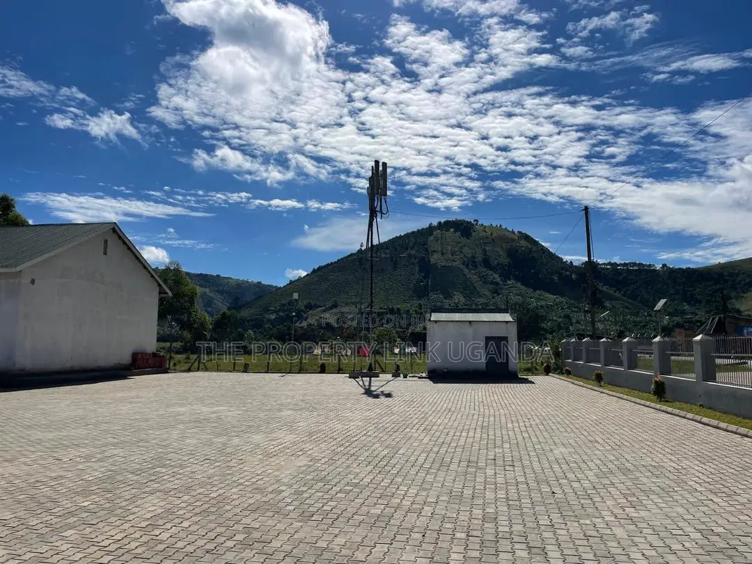 Prime 2-acre Commercial Space For Lease – Ntungamo | Nyakihanga