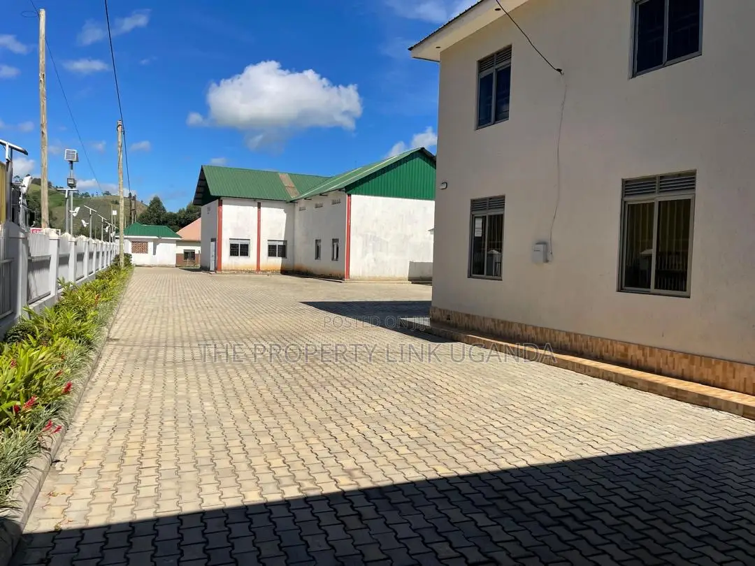 Prime 2-acre Commercial Space For Lease – Ntungamo | Nyakihanga