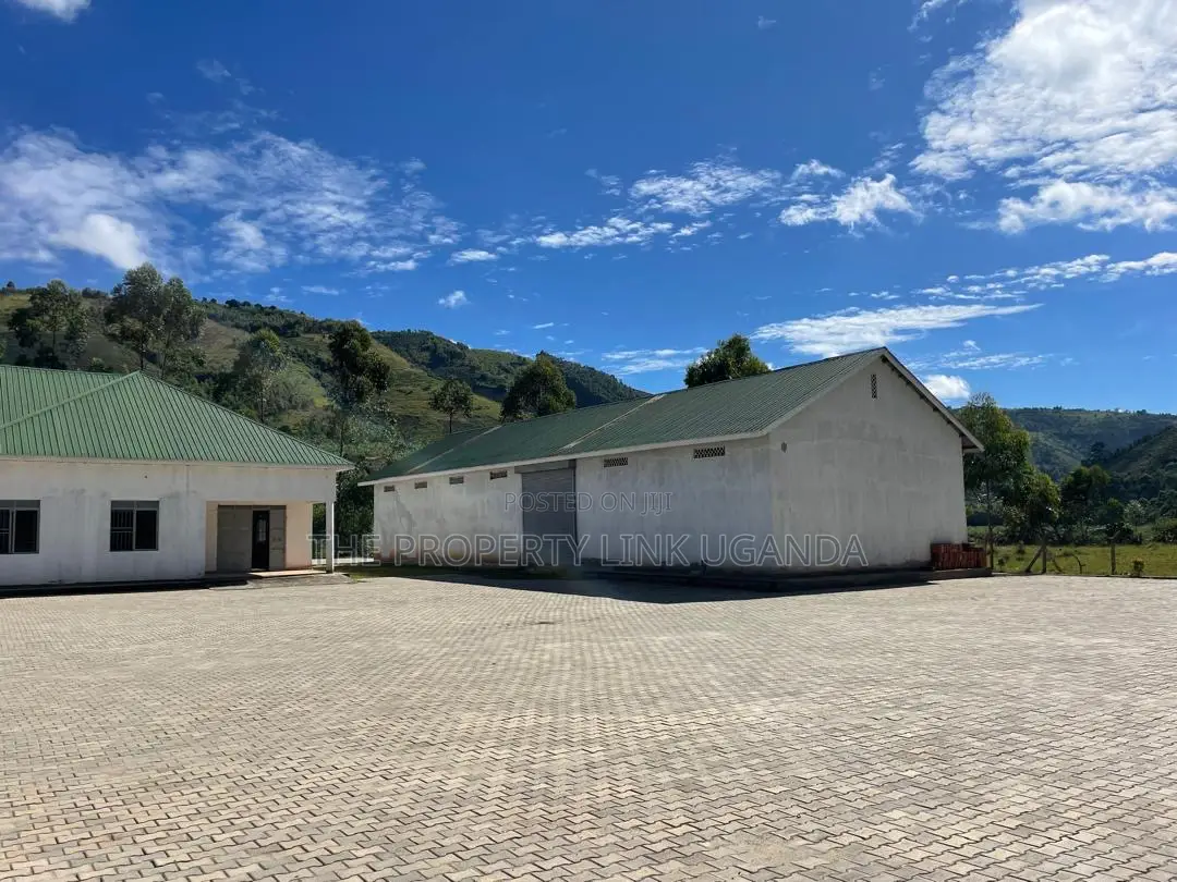 Prime 2-acre Commercial Space For Lease – Ntungamo | Nyakihanga
