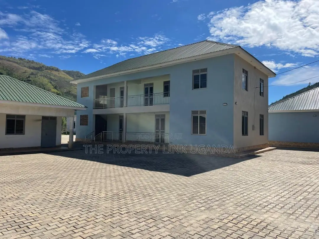 Prime 2-acre Commercial Space For Lease – Ntungamo | Nyakihanga