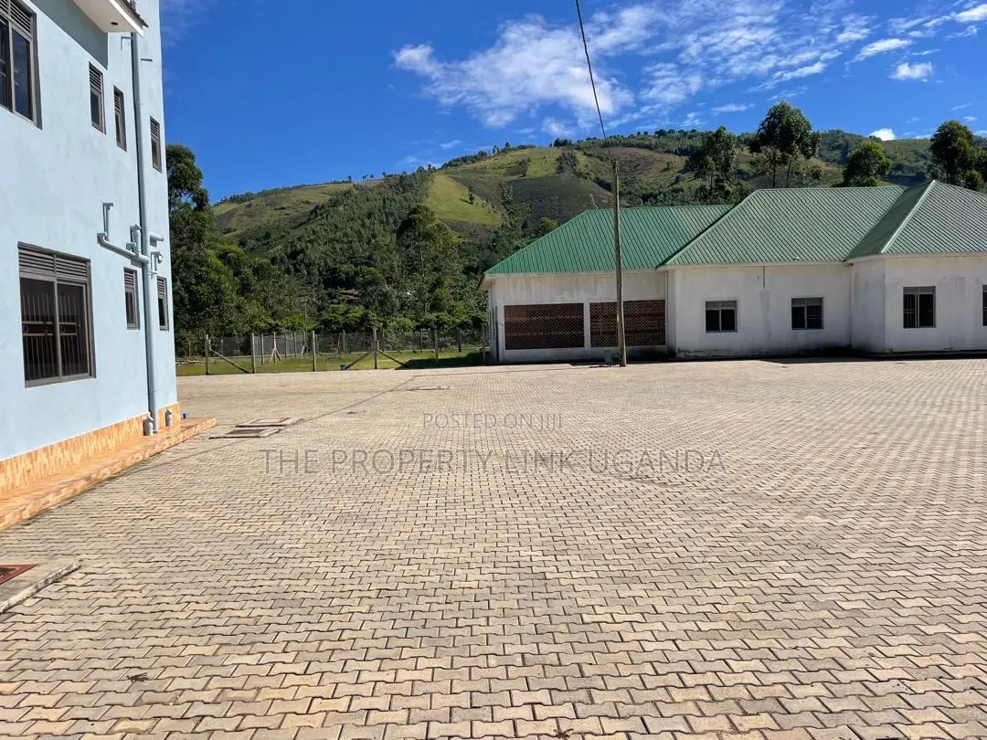 Prime 2-acre Commercial Space For Lease – Ntungamo | Nyakihanga
