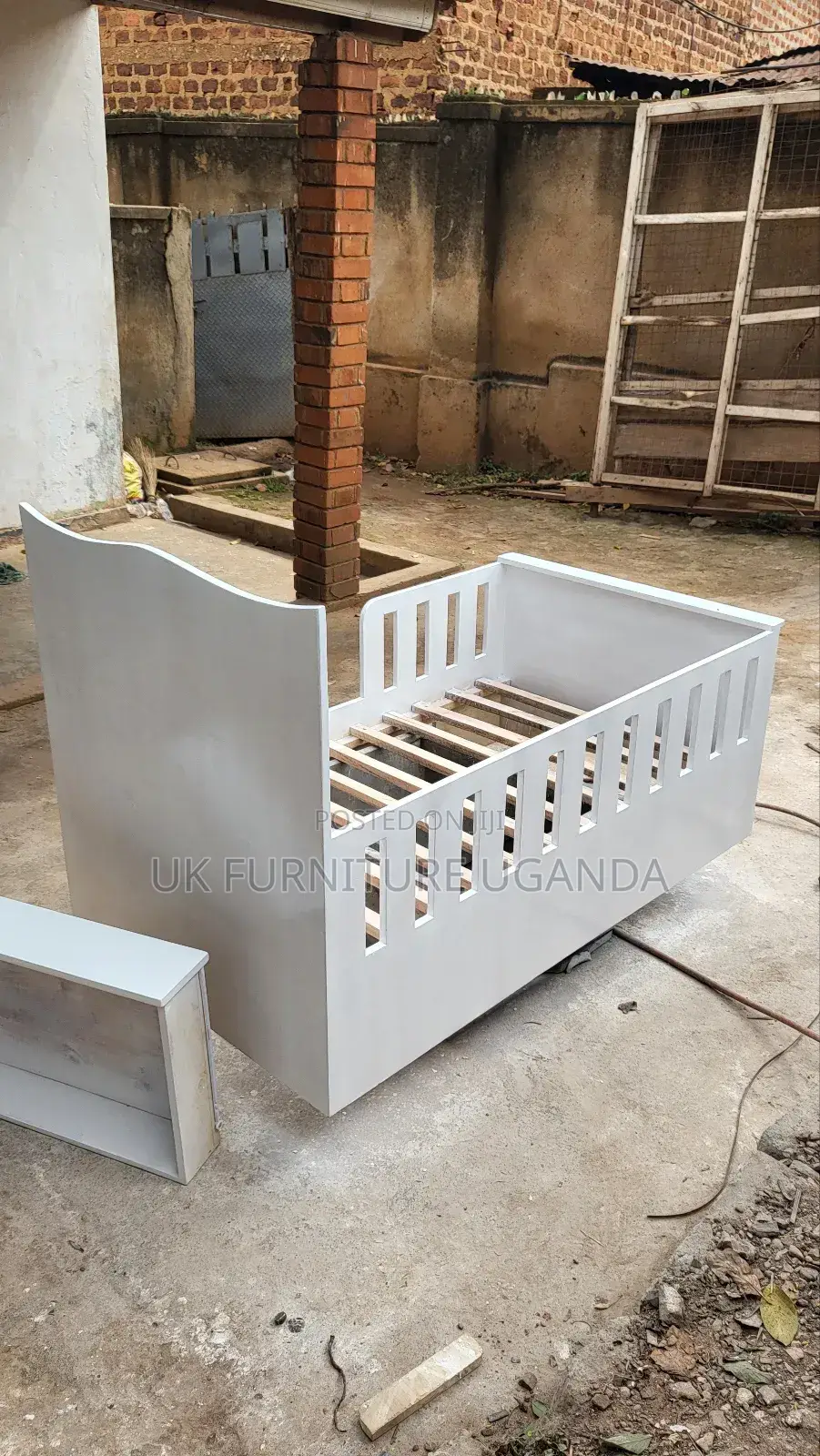 Star Designed Baby Cot