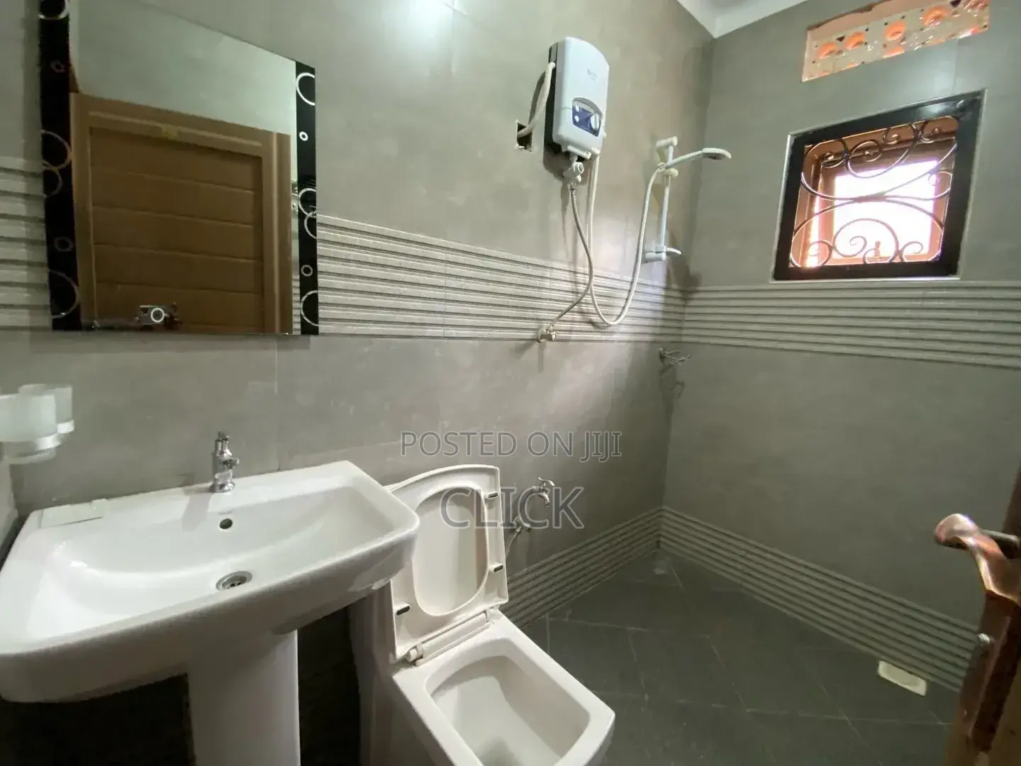 2bdrm Apartment in Muyenga, Makindye for rent