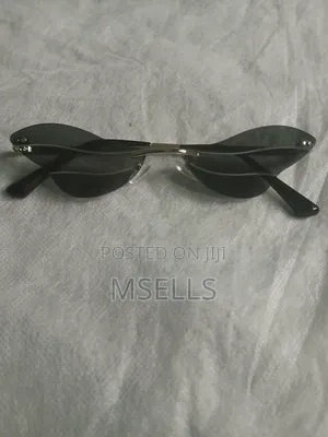 Cat-eye Sunglasses