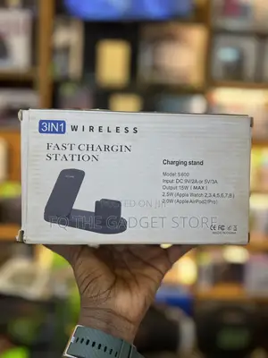 3-in-1 Fast Wireless Charging Station S600