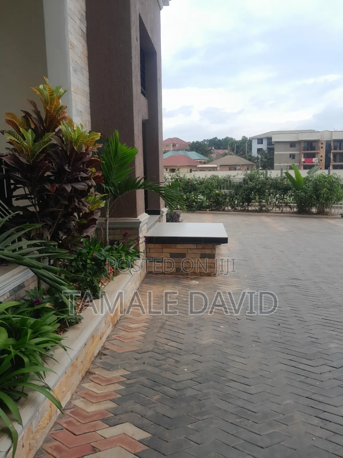 1bdrm Apartment in Kira for rent