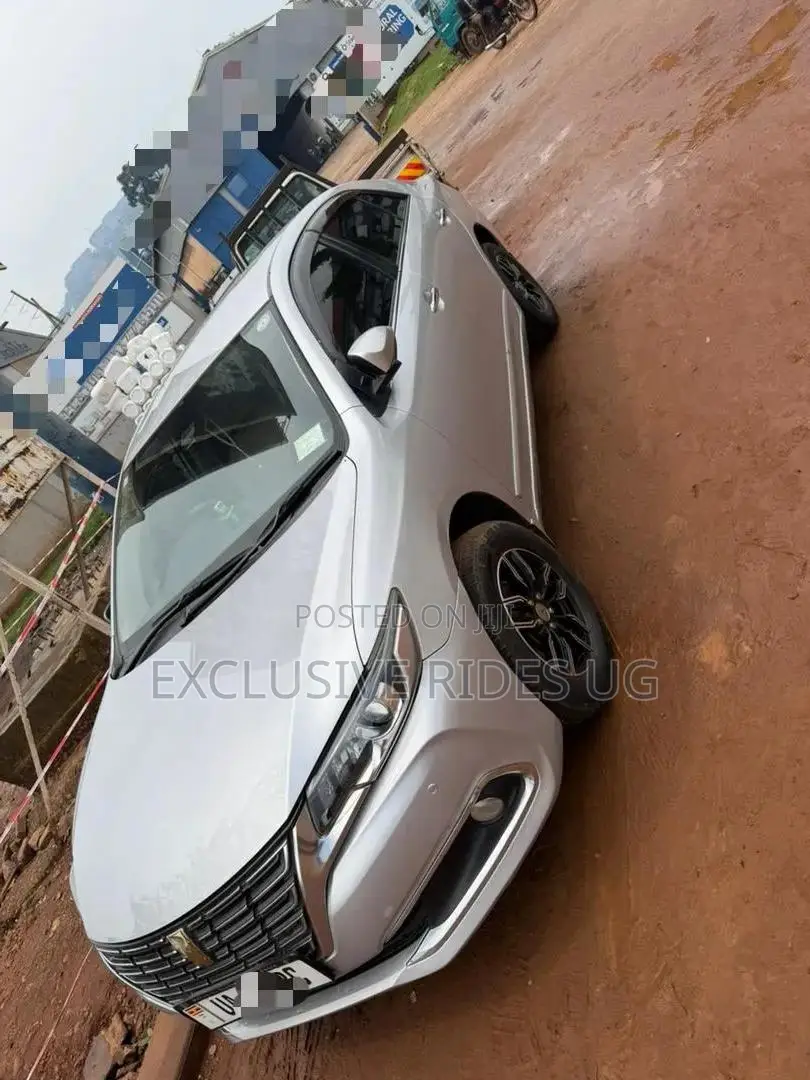 Toyota Premio 1.8 AWD 2017 White